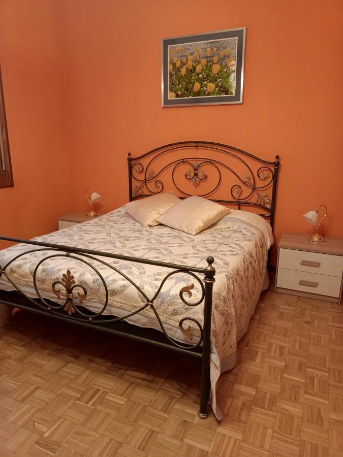 Lily - Storie Del Bosco - Bed and Breakfast San Felice sul Panaro Exteriör bild